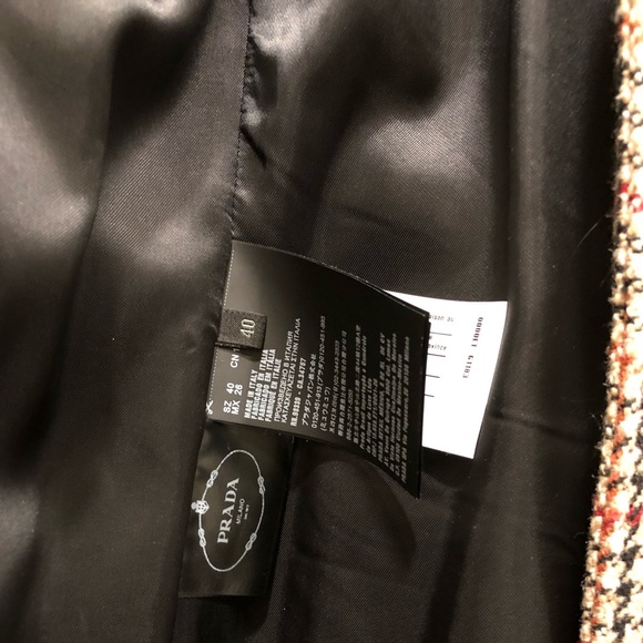 Prada Short-Sleeved Tweed Coat - Picture 7 of 7